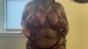 Hi I’m Hazelnutxxx I Own My Own Bikini 👙 