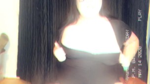 Ashley West Leg Shaking Nut