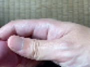 「アッ、イっちゃう///」ローション手コキで喘ぎながら射精する早漏ド変態～オナニー中毒～ - Screenshot 10 of 16 - 日本人