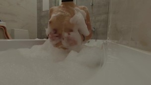 Alice Sucks And Fucks Herself With A Pink Dildo