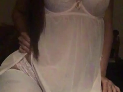 Cute Brunette 18 yo Shows Cute Body !