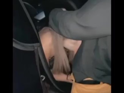 Ma femme baise avec un inconnu 
