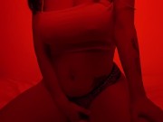  Chica se calienta y se toca para mi
