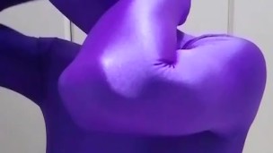 Japanese Zentai Crossdresser taking off her Zentai Skin