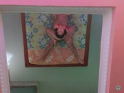 Llevo a mi amigo al motel y me folla bien duro por el coño con su verga bien dura 10/16