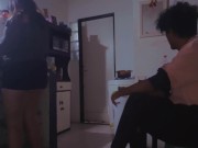 Pareja de amigovios amateur tomando tragos y se calientan entre risas 4/16