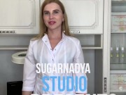 Just look at what this hot hottie is doing, try not to cum. 1/16