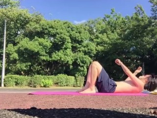 A Japanese idol who masturbates with a mattress in the park!【Big dick】【Techno break】