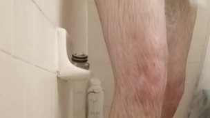 l Showering my dirty self!!!! 