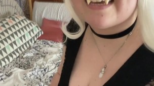Goth Skunkgirl sniff her ass and farts (Teaser)