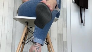 When the Girl in the Lobby Catches you Filming her Feet! (Candid Foot Fantasy)