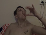 Couple is serving each other in bed with their piss