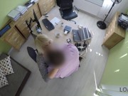 LOAN4K Die verspielte Puppe willigt ein, sich von einem Mann durchdringen zu lassen, wenn er helfen kann 7/16