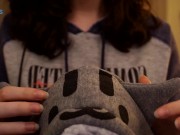 • Hoodie Scratching • 1/16