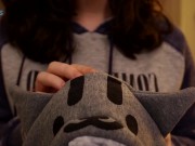 • Hoodie Scratching • 14/16