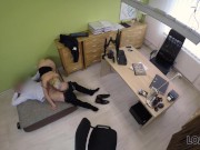 LOAN4K. Hottie está dispuesta a tener sexo si consigue dinero a cambio 12/16