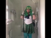 Lesbian Gets Wet