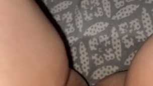 Squirting orgams d'une petite étudiante française