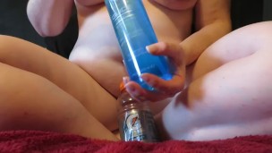 Chubby Pregnant Girl Takes a Gatorade Bottle in Her Pussy