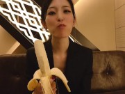 Sub-cama Português| Pôr este preservativo nesta banana pela minha boca♥ boquete e punheta japonesa 7/16
