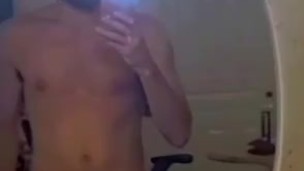 Renowned hoe artist sharing his cock for cocktails