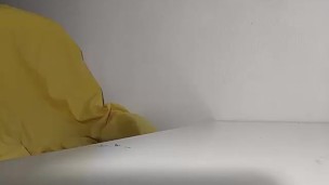 ESTE COLOMBIANO VERGÓN ES MUY HERMOSO Y SE HACE LA PAJA DE FORMA MUY CALIENTE