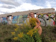 Exhibitionist Girl walks in the ruins 14/16