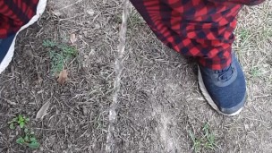 Outdoor fast pissing with neighbor in her yard