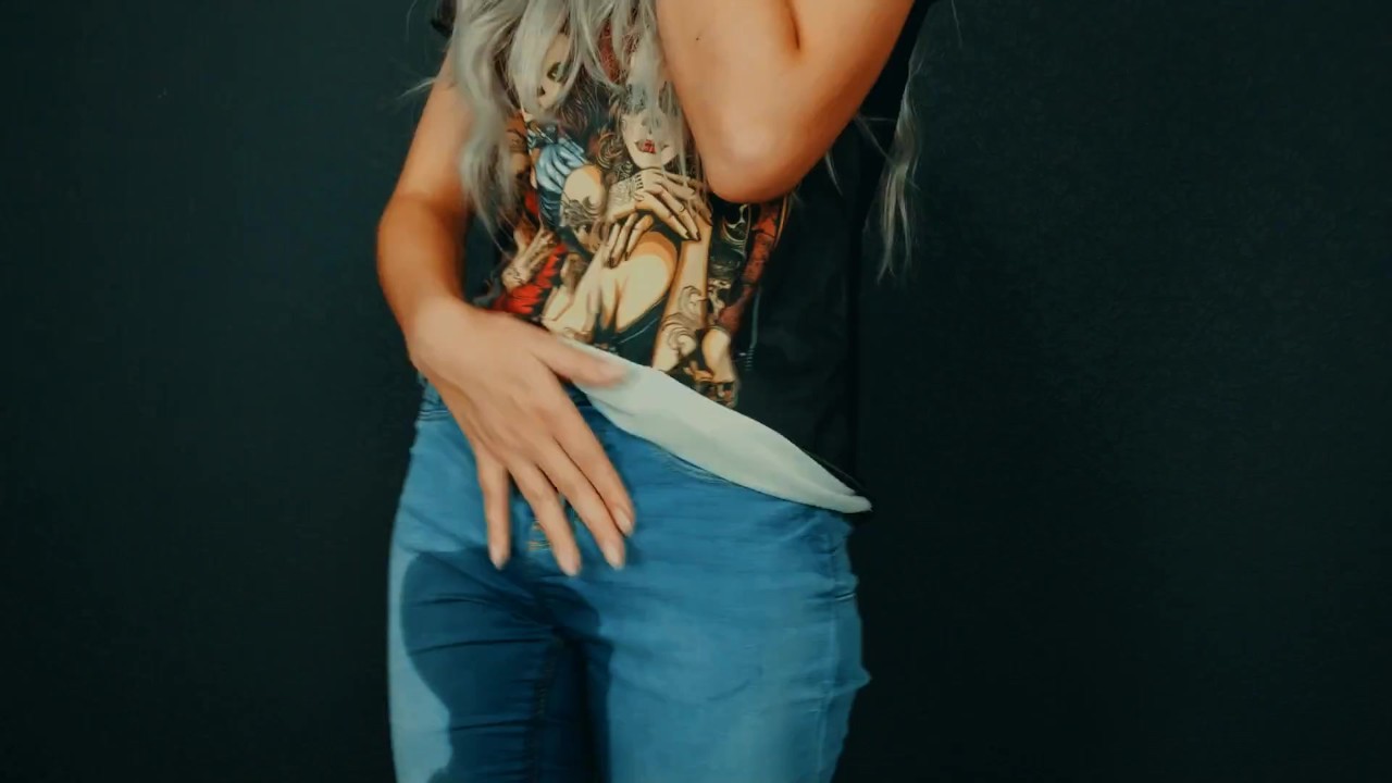 Pee in blue jeans - Free Sex Video - RedTube