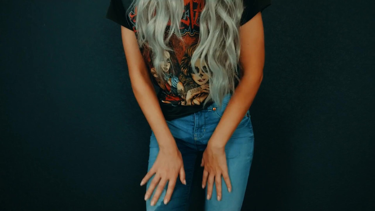Pee in blue jeans - Free Sex Video - RedTube