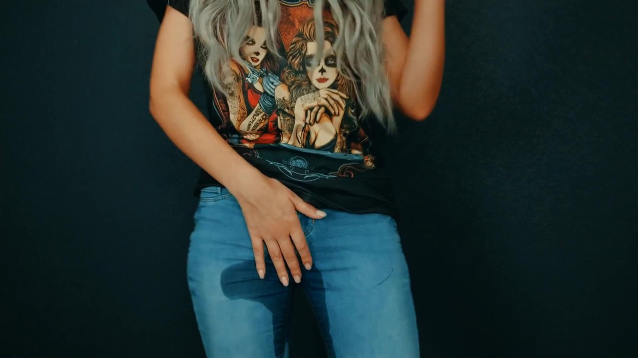 Pee in blue jeans - Free Sex Video - RedTube