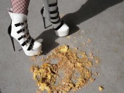 Crushing Food In My High Heels 16/16