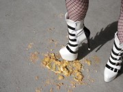 Crushing Food In My High Heels 8/16