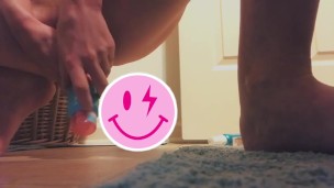Stretching My Pussy Seeing Which Bottles Can Fit but I’m Too Tight