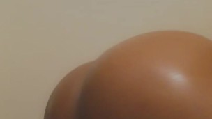Throwing that that ass back for you daddy ! 