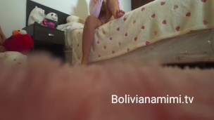Mostrandole el culo a mi drone.... en su primer vuelo me grabo masturbandome muy rico hasta mojarme 