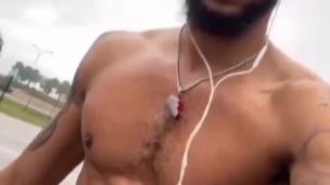 Amateur American Guy Shows Off His Nice Physique Body 6 Pack