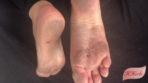 Vous aimez les pieds sales ?