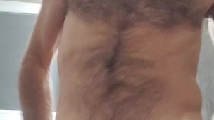 Good music makes me happy