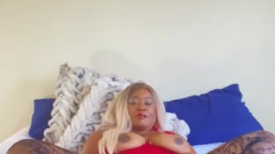 Sexy in red CC the African Goddes waiting on you too come and eat the cumm ,out of me 