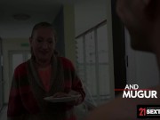 21 SEXTREME - Muscular Dude Drills His Next-door Neighbor's Antique Pussy 1/16