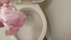 Peeing to pink panties!