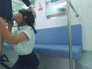 【国際カップルの日常】激録！！電車でアメリカ人美女OLに興奮したイケメンサラリーマンがその場でSEXからの大量中出し Creampie on Train 3/16