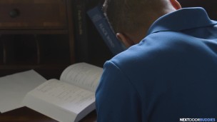 NextDoorBuddies - Nerdy Roommate Studies Biology Exam On Popular Stud