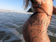 Sacanagem e gozada na praia cheia 2/16