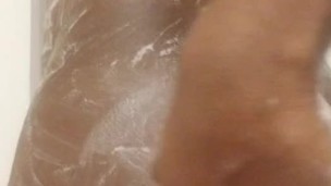 Please cum and rinse this booty and body. 