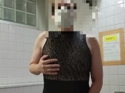 【人妻の露出散歩】痴女が夜の公衆トイレで大量の潮吹きしながら夢中でオナニー 4/16