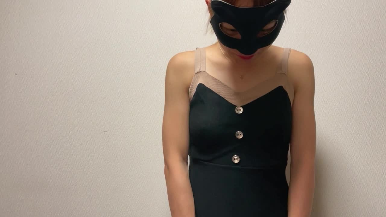 バックでハメ撮り！尻の日焼け痕が激エロの中出しSEX〜女子大生とイチャイチャプールデート〜　♡RYO＆YUU♡素人カップル/歳の差/10代/美少女/色白/スタイル抜群/野外/水着/彼女着替え/主観映像 - Vidéo de sexe gratuite - RedTube