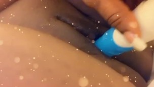 Solo pussy play 