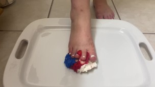 Meg D. Ryder crushes patriotic cupcake!